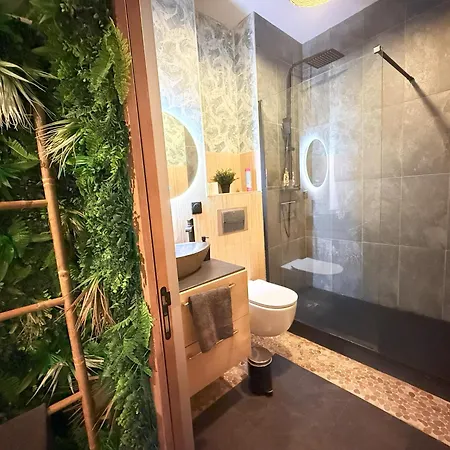 Jungle - Jacuzzi - Centre - Clim By Narbana Lägenhet *